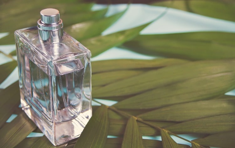 Анализа на вегански парфеми